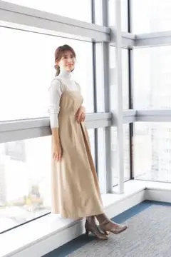 u*5様 日本テレビアナウンサー郡司恭子 直筆サイン入り色紙 日テレ・郡司恭子アナ、スタイル映えるシンプルコーデが「センス