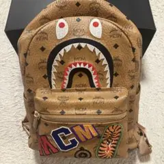 アベイシングエイプ MCM コラボ トラックジャケット ダブルジップ 明細 S MCM × BAPE】遊び心溢れる最新コラボアイテムから目が離せない