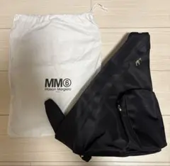 Item thumbnail for item 25d6b903-e81a-4aae-856e-6e84eb76f4d3