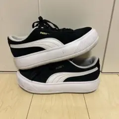PUMA スニーカー 23.5