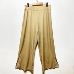 Item thumbnail for item 4c5db0e5-6627-4e20-bdd7-3a4e95a0e571