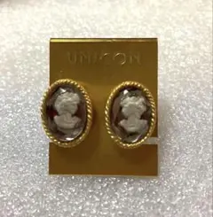 UNICON カメオ　イヤリング