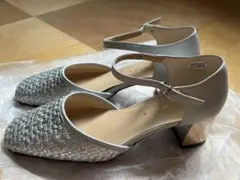 中ヒールサンダル