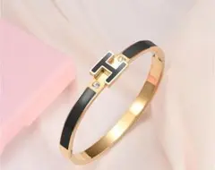 Hロゴ　ゴールド　ブラック　バングル　 新品　重ね付け色違い同時購入200円引き