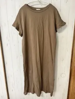 GU フレアスリーブワンピース　ベージュ　ブラウン