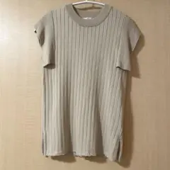 美品 ITEMS URBANRESEARCH ショルダータックリブニット