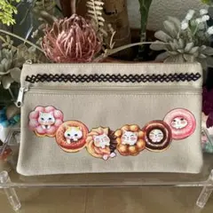 フラットキャンパスポーチ「ねこドーナッツ」＋黒レース