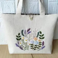 ハンドメイド✨刺繍バッグ