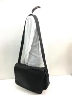 GIORGIO ARMANI レザーショルダーバッグ