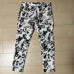 AZUL 花柄パンツ