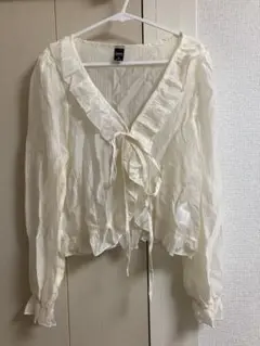 Dazy アイボリー フリル長袖シャツ M