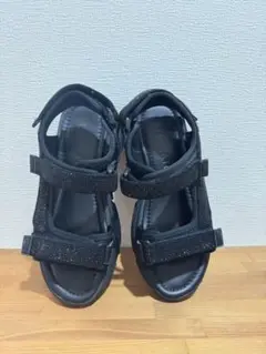 美品　STACCATO スタッカート　厚底 ビジュー付きブラックスポーツサンダル