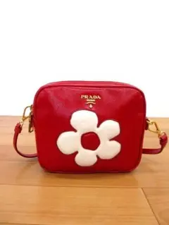 :美品 プラダ BP610M サフィアーノ フラワー ショルダーバッグ