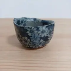 ⬇️辻修窯　⭐︎ コスモスがいっぱい　秋桜　有田焼 2025年最新】辻修 有田焼の人気アイテム - メルカリ