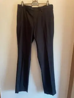 ユニクロメンズスラックスパンツ　ブラック88×85