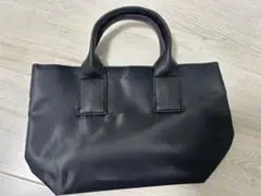 ナイロン黒トートバッグ