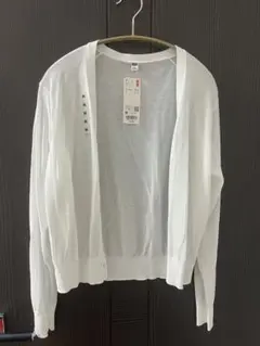 ユニクロ　白　ホワイト　ライトVネックカーディガン