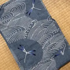 浴衣 とんぼに流水図柄