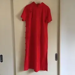 お値下げ！未使用　XL 赤い刺繍入りチャイナドレス 半袖
