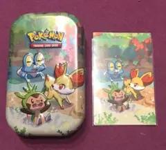 海外限定 ポケモン ミニ 缶 25周年 ハリマロン フォッコ ケロマツ +カード