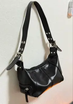 ブラックレザーショルダーバッグ