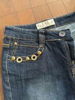 装飾付きダークブルーデニム