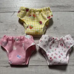 メルちゃんパンツ3枚組 いちご柄(イエロー)ちょうちょ柄.小花柄(ピンク)
