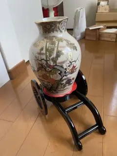 Item thumbnail for item 72e6e1ec-73ff-4853-9792-679e3e53c1db