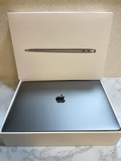 MacBook Air 使用期間6ヶ月　箱付き