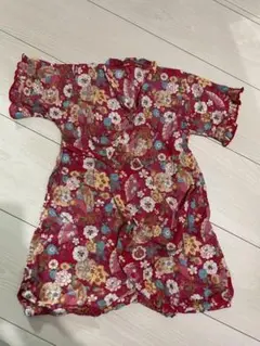 赤色花柄甚平ロンパース　70〜80cm