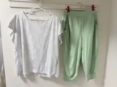 UNIQLOホワイトTシャツとguスポーツのミントグリーンパンツセット