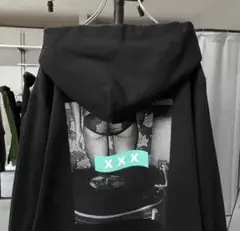 GOD SELECTION XXX パーカー 即完売