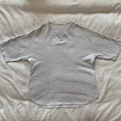 GU カットソー　Tシャツ　七分袖　Mサイズ