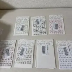 ネイルシール サンリオ ブランドロゴ
