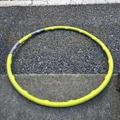イエローとグレーのフラフープ