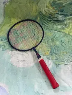 バドミントンラケット 赤と黒