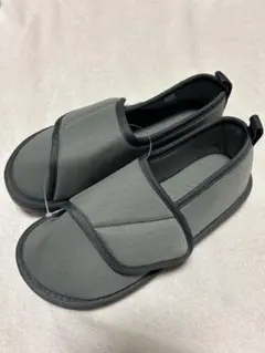 Item thumbnail for item f98392c6-08b3-4d1d-9eff-9d6957a84fa3