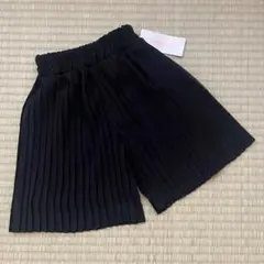 未使用品！黒のプリーツショートパンツ　80サイズ