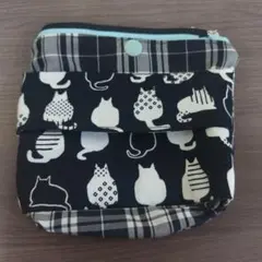 ティッシュケースつきポーチ　ハンドメイド ネコ柄　チェック