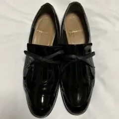 黒 エナメル タッセル付き ローファー 22.5㎝ レディースシューズ