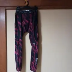 ACTYGEAR スパッツ 黒と赤のストライプ