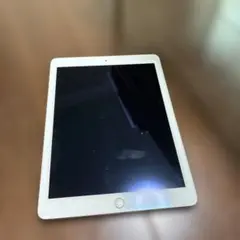 Apple iPad シルバー 本体　Wi-Fiモデル　起動せず。64GB