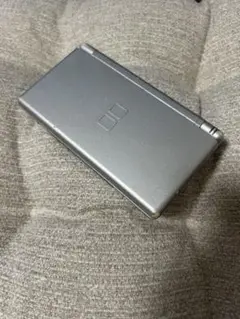 ニンテンドー　DS lite ソフトR4