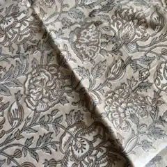 ブロックプリント　モカ色　58×110センチ