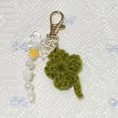 【即購入〇】 クローバー ビーズチャーム 編み物 イエロー リボン 星