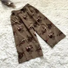 【Addenda】パンツ/ガウチョ/ベージュ/犬/馬/動物/柄物/ゆったり/茶色