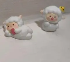 羊のキャラクターフィギュア 2体セット