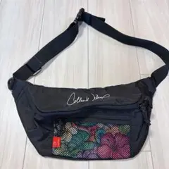 【美品】コリーンウィルコックス　ウエストポーチ　ボディバッグ　花柄　黒　ハワイ