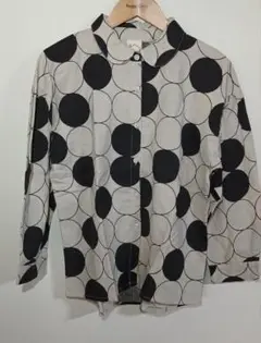 シャツ ブラウス 丸襟 オセロ ドットプリント 長袖 アイボリー レディース
