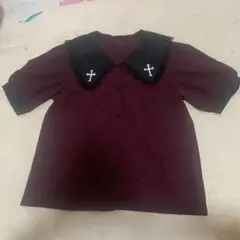 ワインレッド フリル付きシャツ 半袖